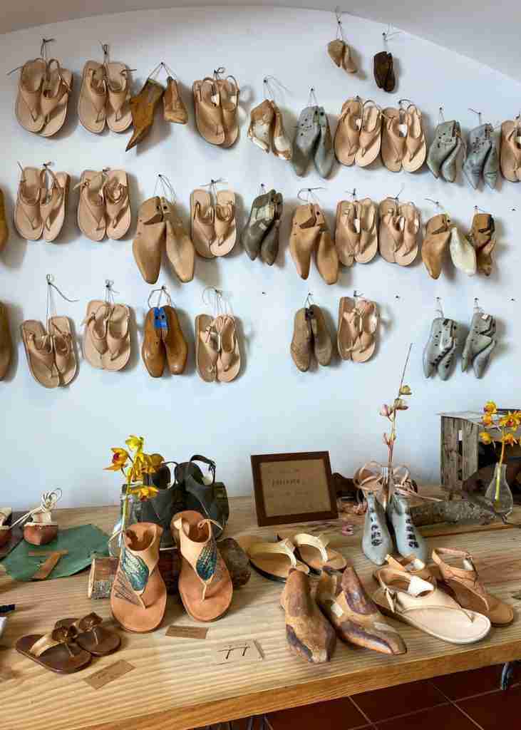 atelier handmade leather sandals algarve shopping