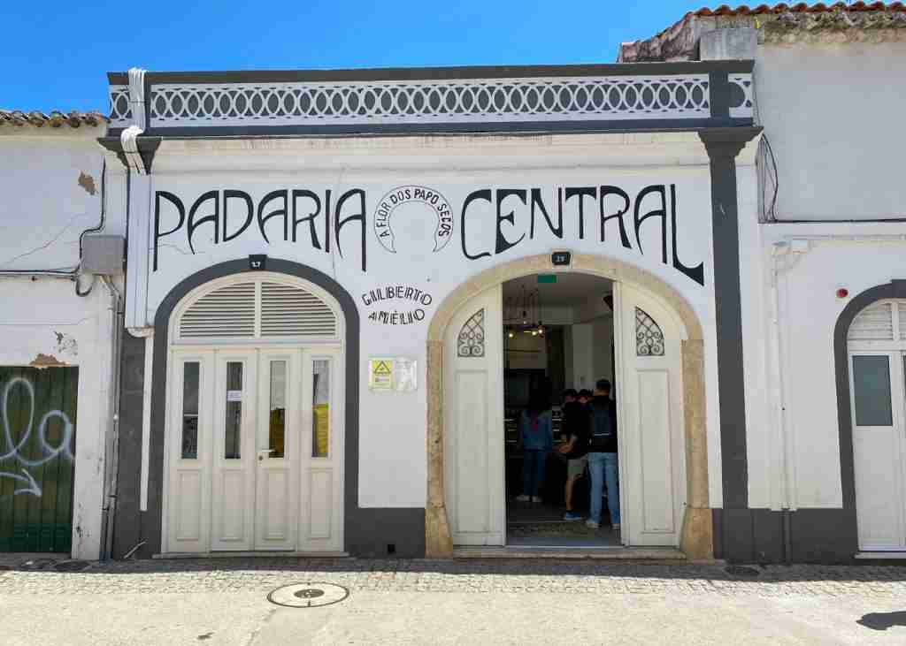 a-foodie-s-guide-to-eating-in-lagos-portugal-packed-for-portugal